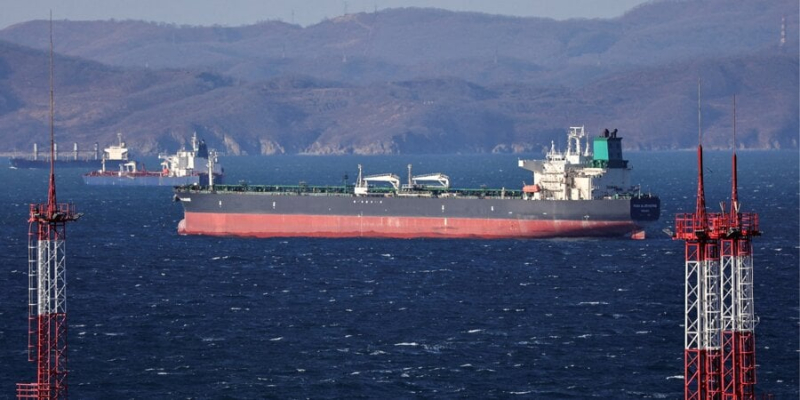 Власник найбільшого тіньового флоту танкерів для російської нафти позбувся сертифікації